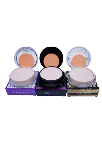 Huda Beauty Compact powder